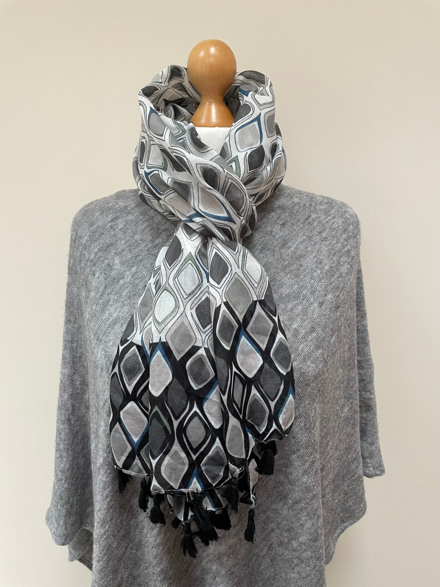 Winter Grey Diamond Tassel Scarf