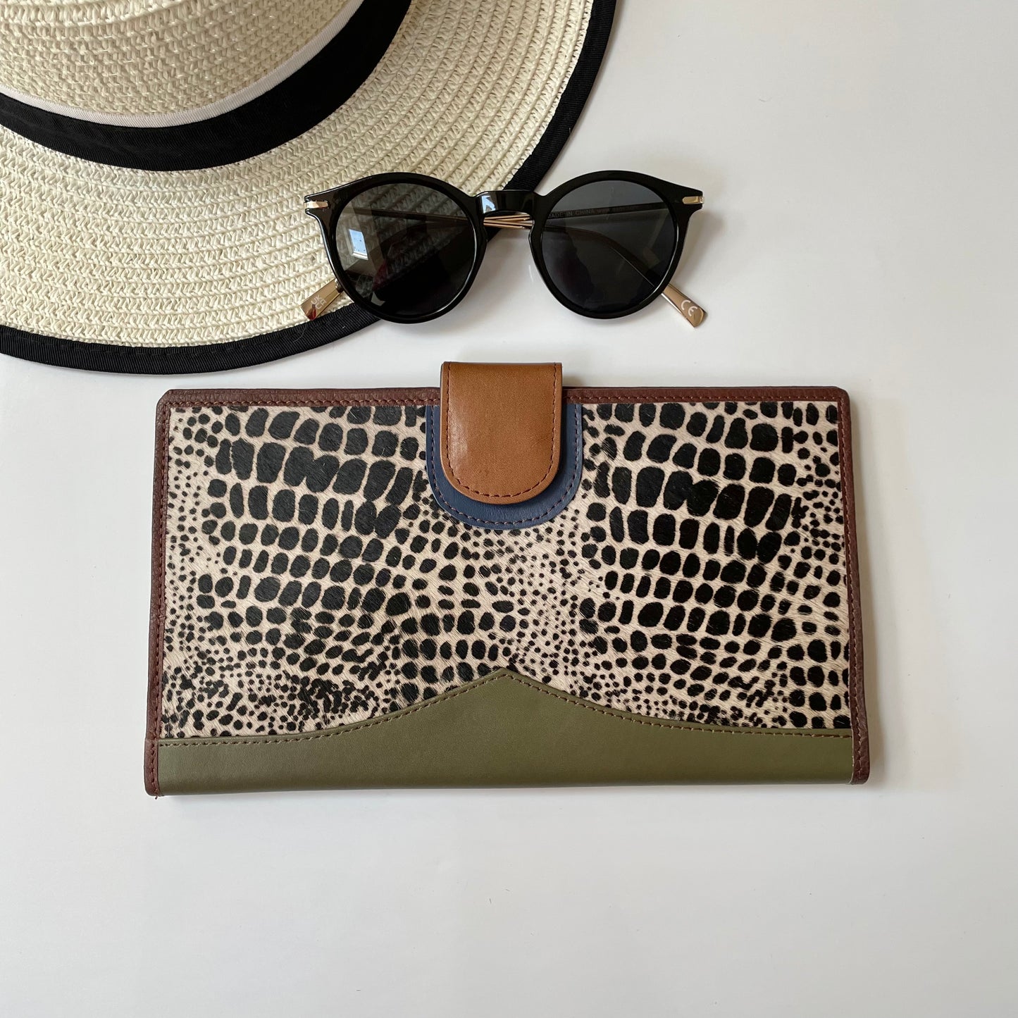Nephele Eve Organiser Unique Handmade Recycled Sustainable Upcycled Leather