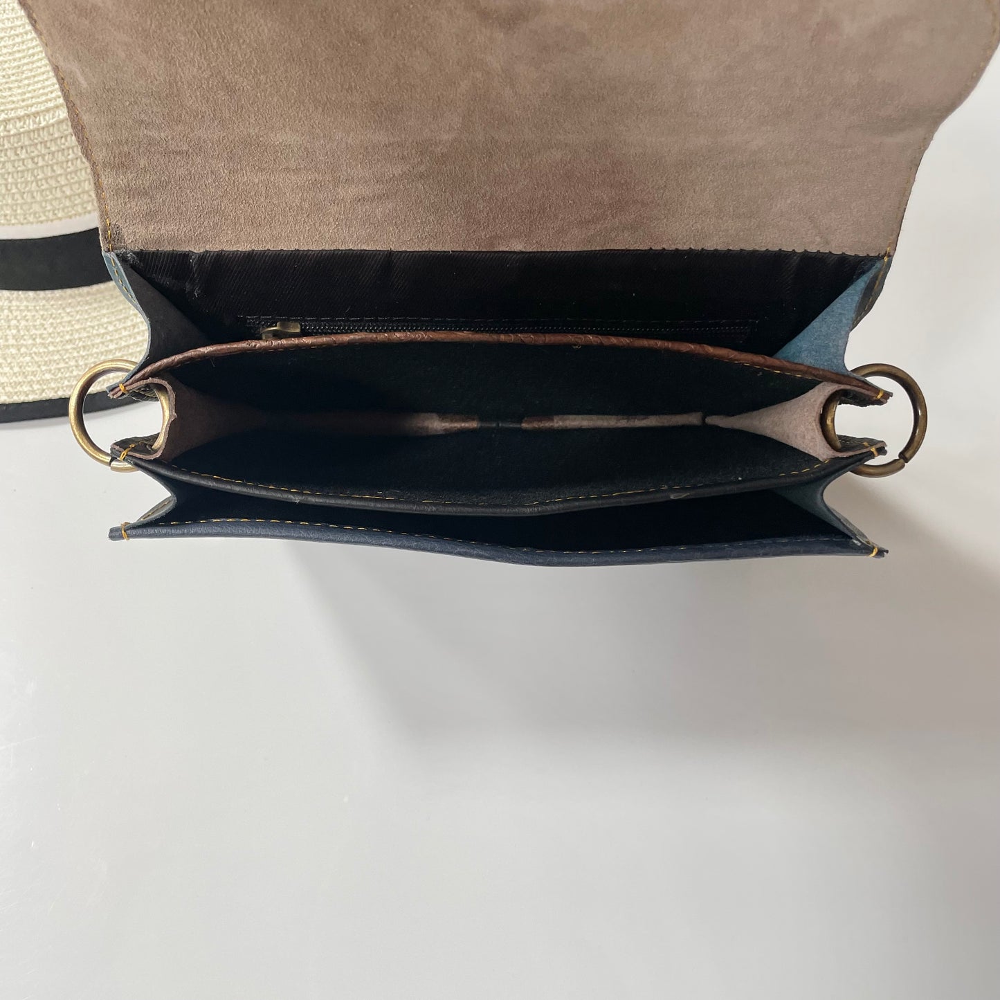 OUTLET Nephele Nancy Bag Unique Handmade Recycled Sustainable Leather